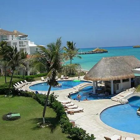 Departamento Frente Al Mar Con Dos Recamaras Y Seguridad 24 H A Dos Cuadras De La Quinta Avenida Плайя-дель-Кармен Екстер'єр фото