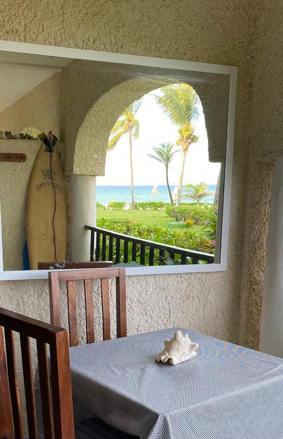 Departamento Frente Al Mar Con Dos Recamaras Y Seguridad 24 H A Dos Cuadras De La Quinta Avenida Плайя-дель-Кармен Екстер'єр фото